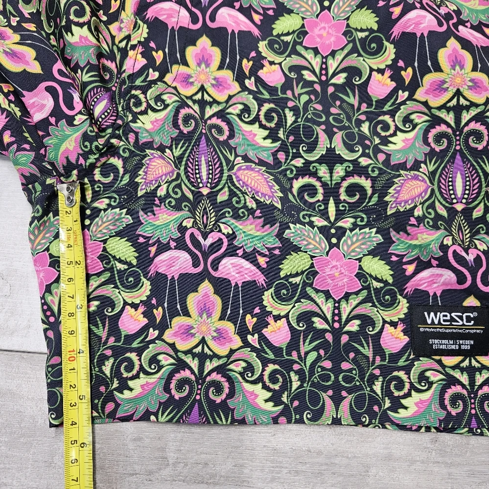 WESC Zack Flamingo Go Wild Swim Trunks Mens Medium Vacation Prints All Over